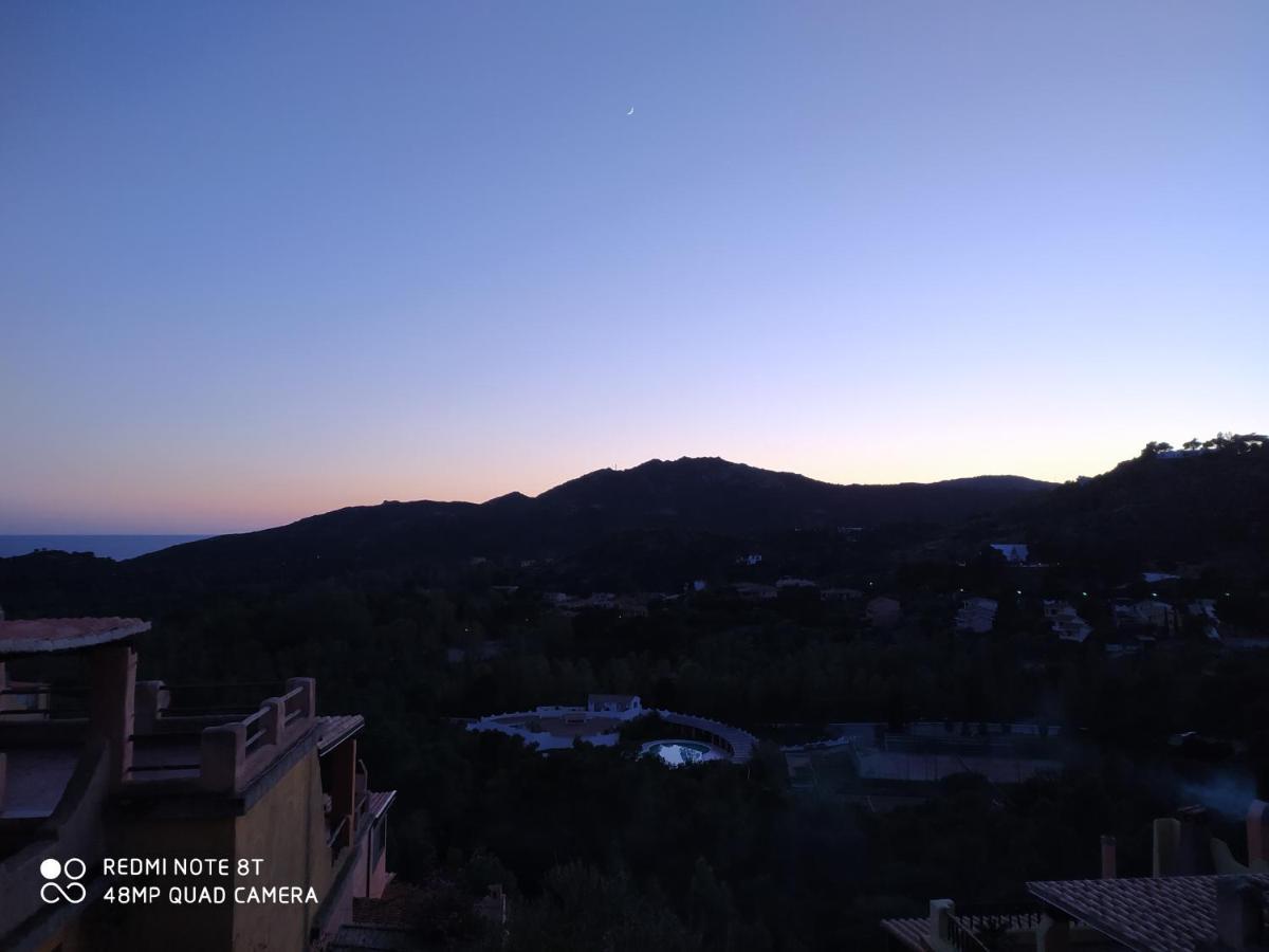 Vila Capo Blu - Santa Margherita Di Pula Exteriér fotografie