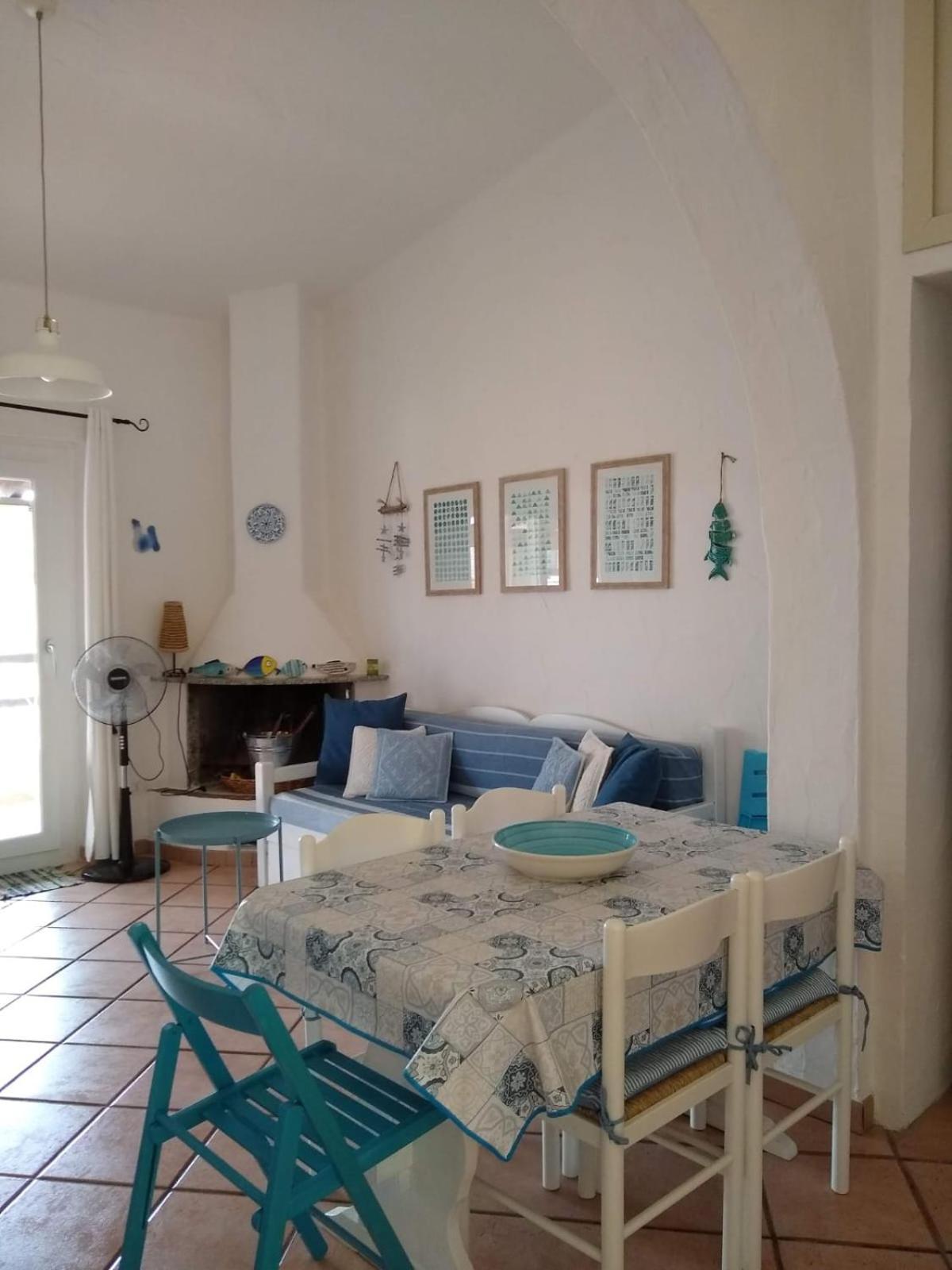 Vila Capo Blu - Santa Margherita Di Pula Exteriér fotografie